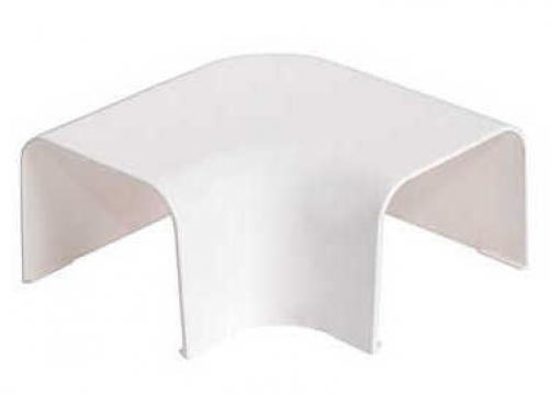 coude-a-plat-90-pour-goulotte-90x65