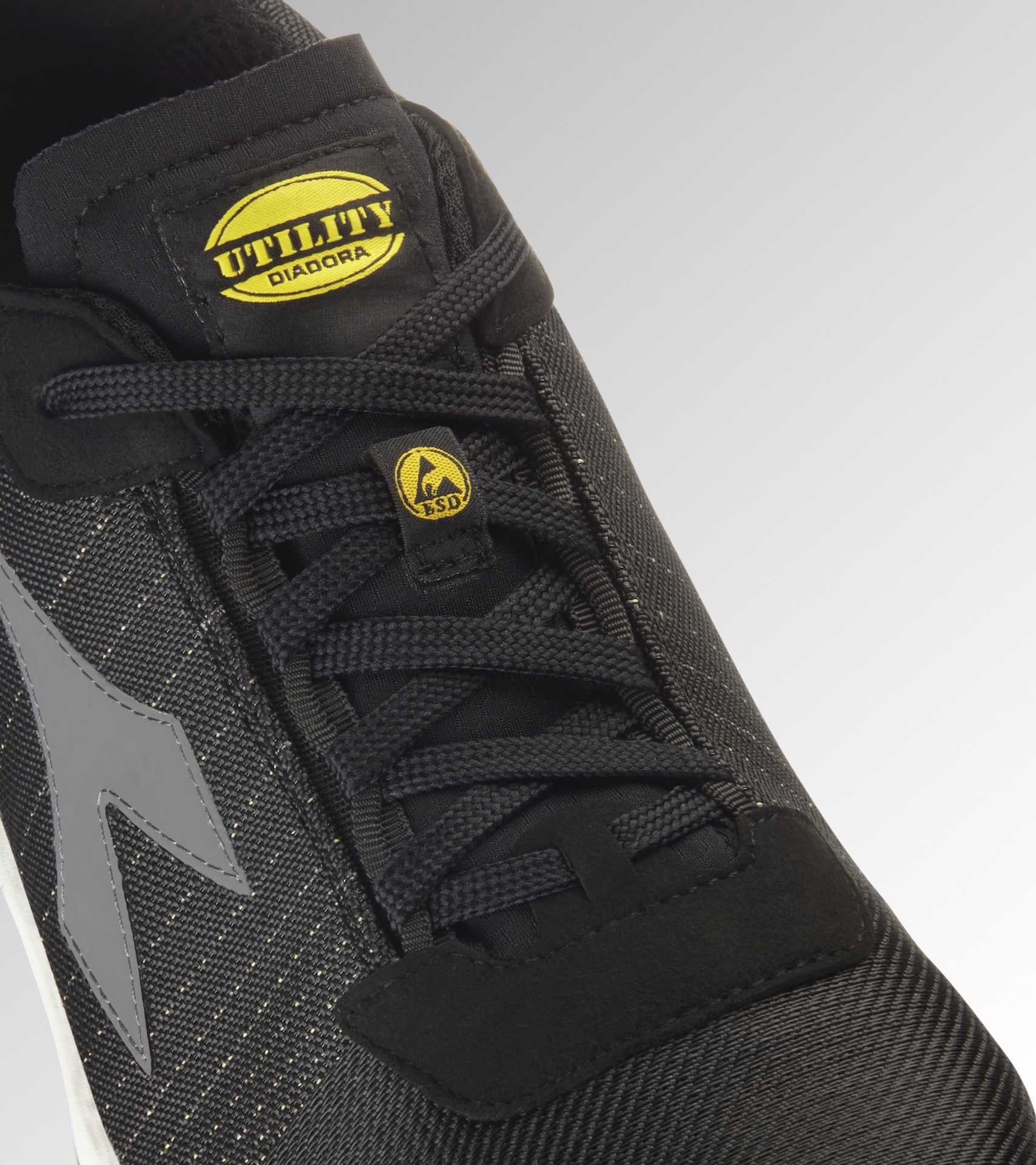 chaussure-de-securite-fly-lt-mtx-low-s3l