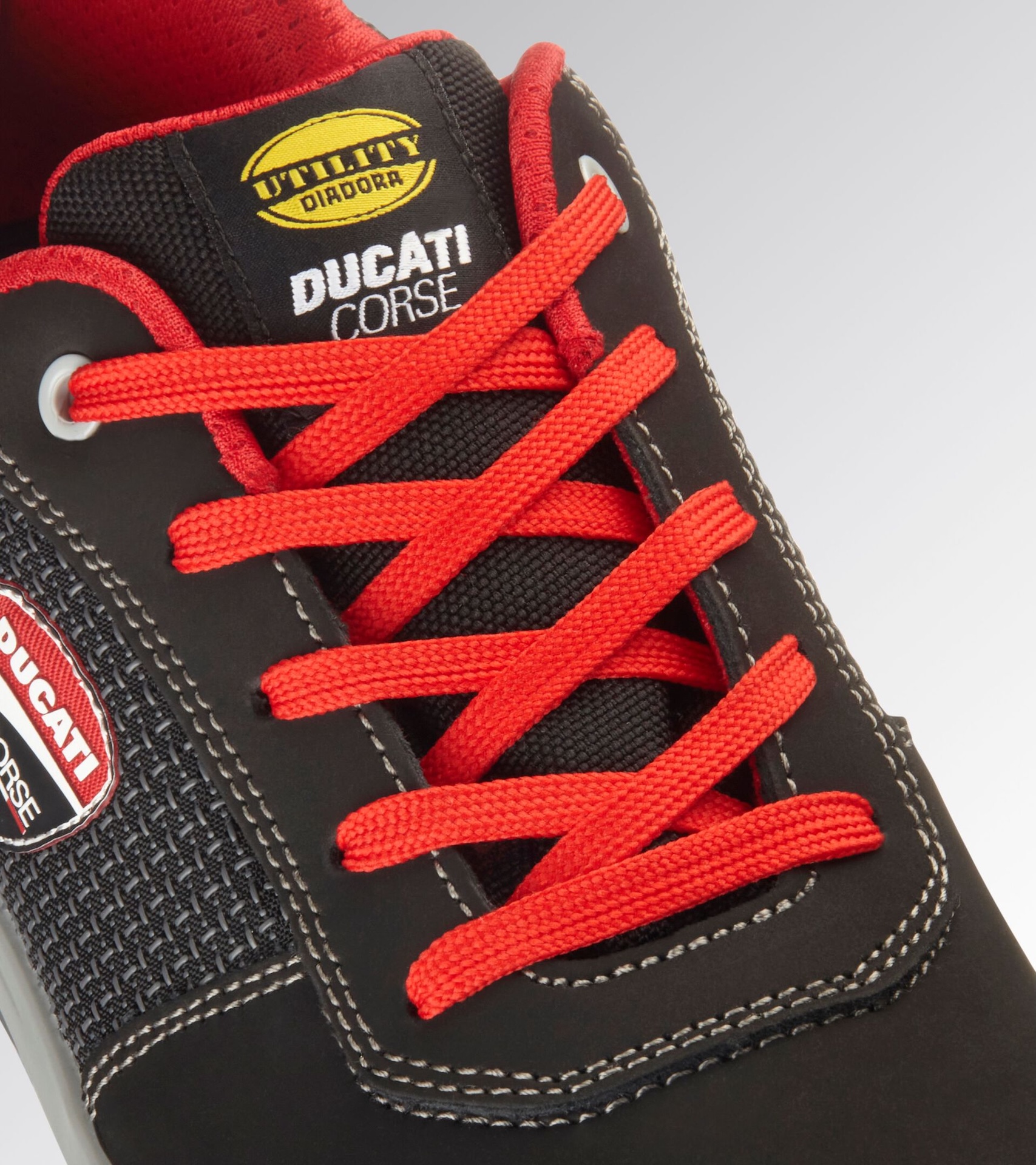 chaussure-de-securite-ducati-speedy-race-low-metal-free-s3s